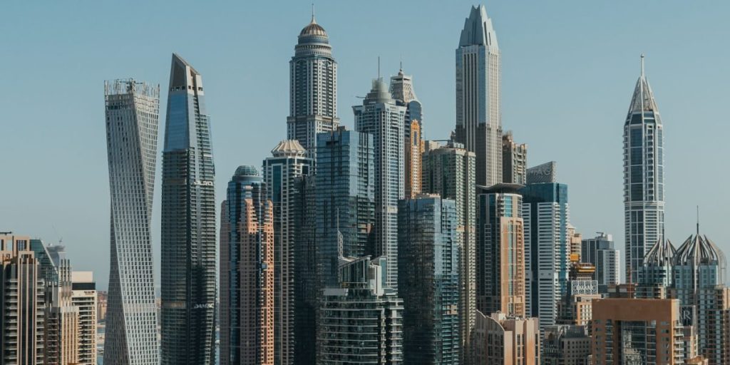 This guide explains how to find and vet the top real estate brokers in Dubai's booming 2026 luxury market, with a special focus on Palm Jebel Ali villas. It des...