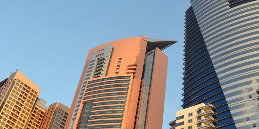 This article explains why working with experienced Dubai property dealers is essential for buying luxury villas—especially on Palm Jebel Ali, which has become a...