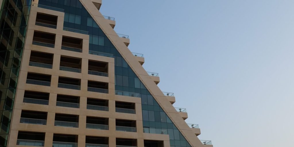 This guide explains why Palm Jebel Ali is shaping up to be Dubai's next ultra‑luxury address and how investors and owners should approach buying there. It cover...