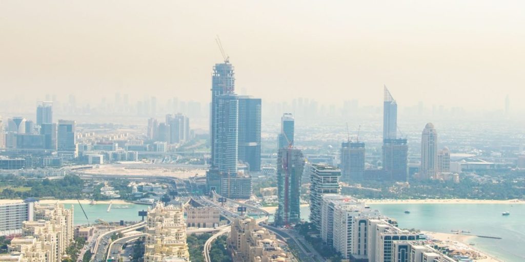 This guide explains how to buy luxury villas on Dubai's Palm islands — Palm Jumeirah and the new Palm Jebel Ali — in 2026. It covers the current market picture,...