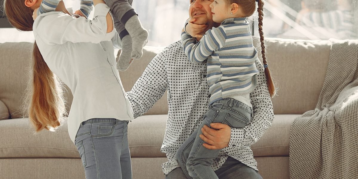 A family enjoying leisure time together, reflecting the high quality of life and luxury amenities available in Dubai.