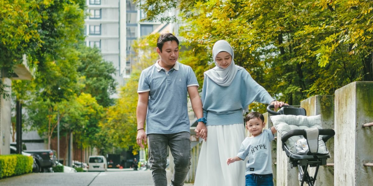 Families enjoy abundant green spaces and a serene environment within Dubai's luxury communities.